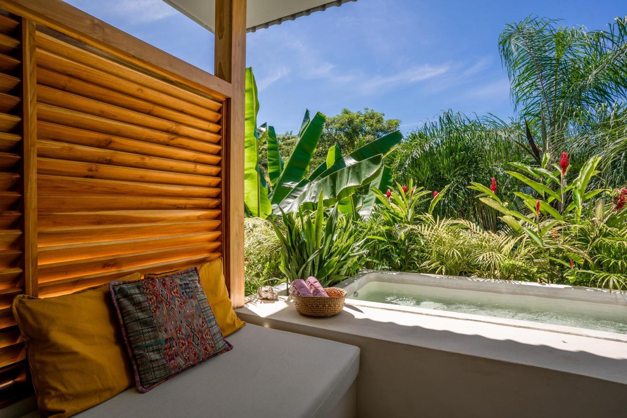 Botanika Suites Playa Santa Teresa  Esterno foto
